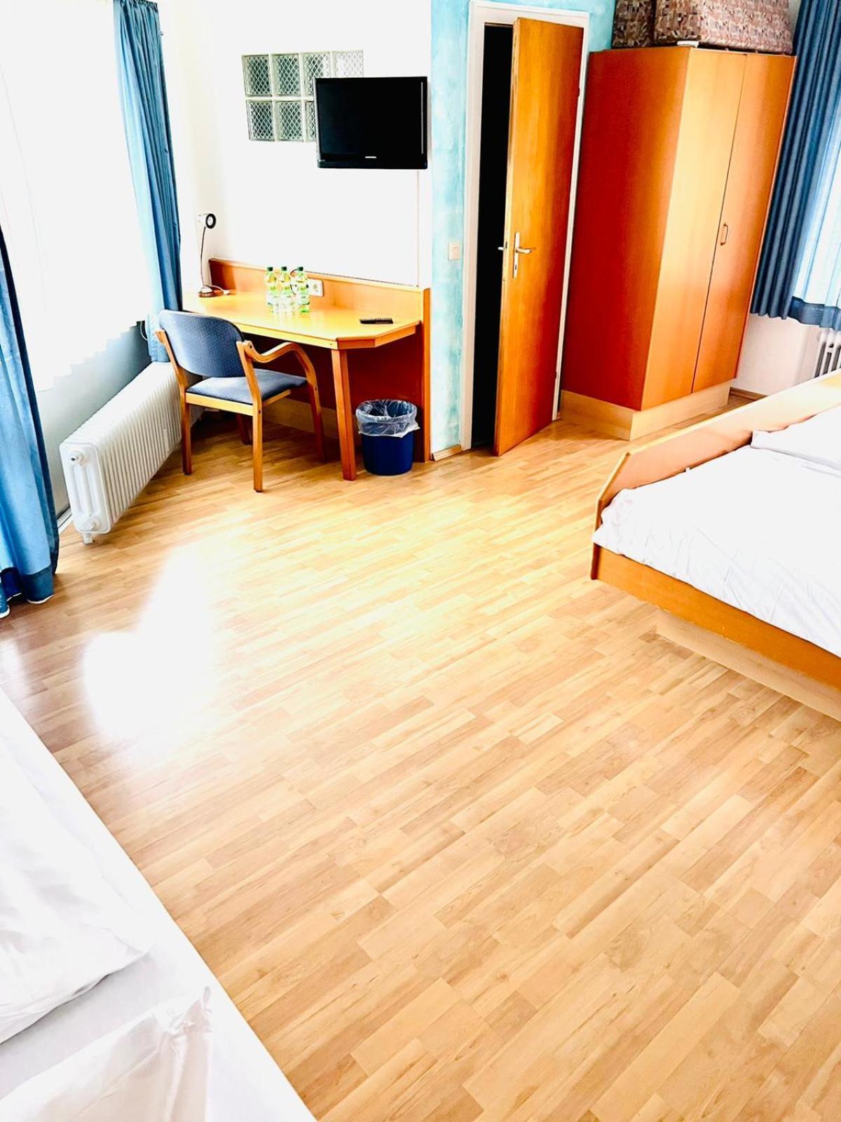 Mc Hotel Karlsruhe Exterior photo